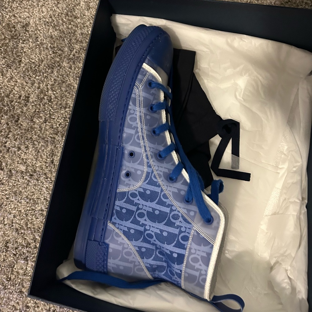 RARE DIOR NEVER WORN!